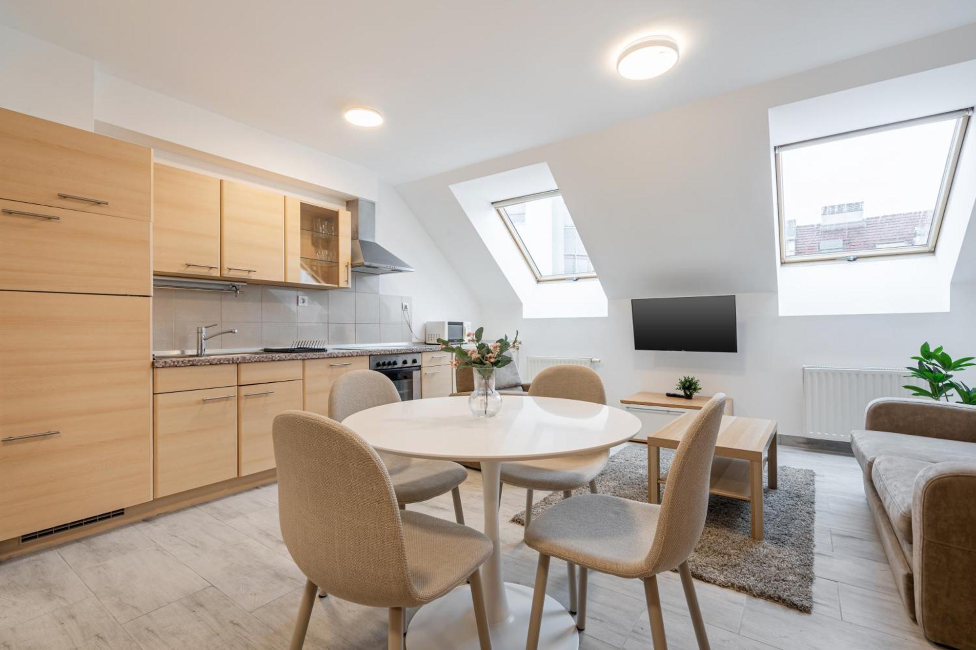 D16 - Gozsdu Garden - Location By Bqa Apartment *